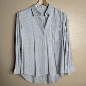 Aritzia Sunday Best Shirt Women Small White Gray Button Up Striped Front Pocket